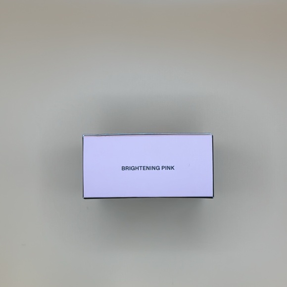 Makeup Bundle: Elf Power Grip Primer, Elf Halo Puff, and Morphe Setting Powder - Picture 2 of 5